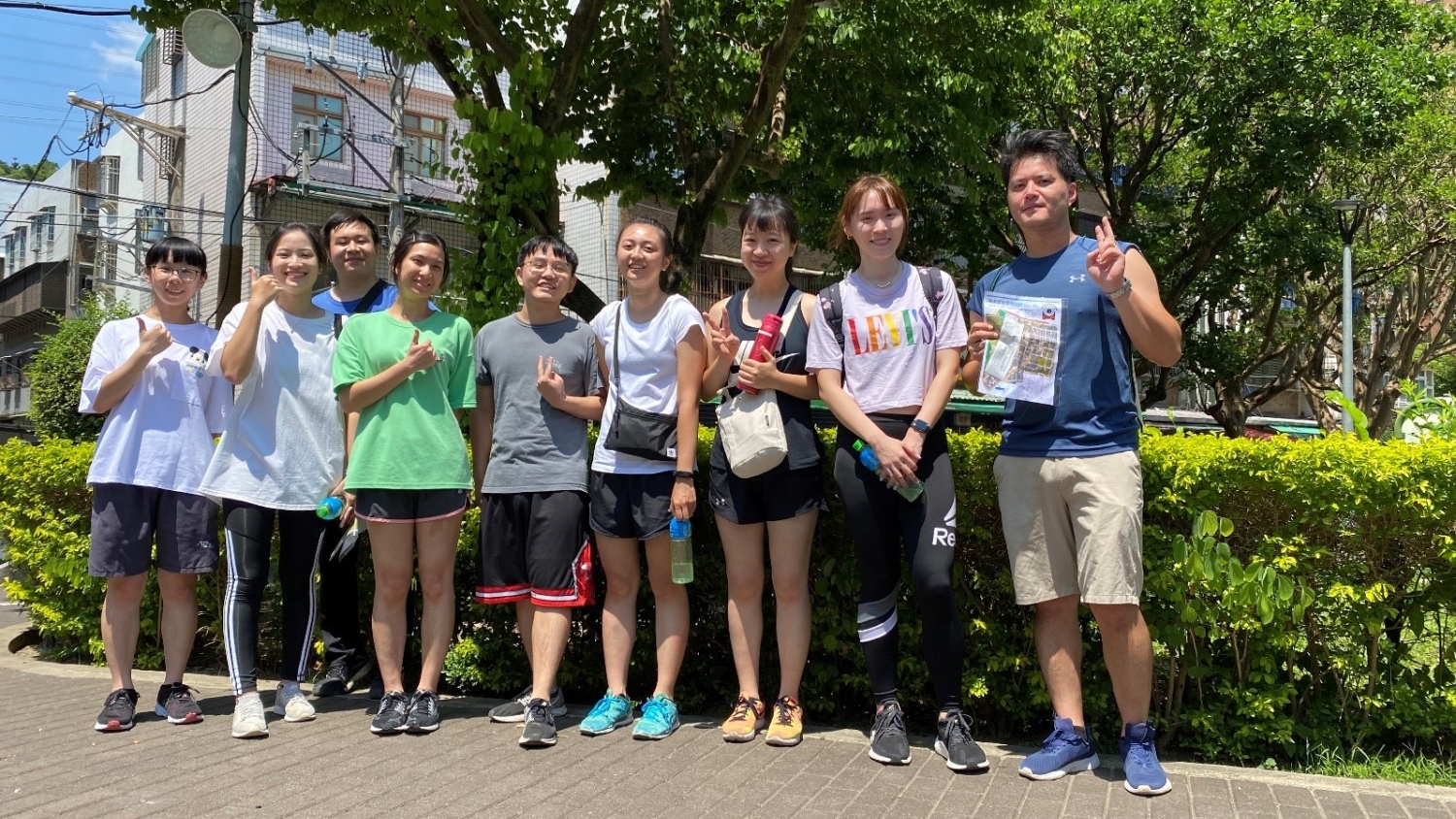 蔡明翰副教授實驗室研究設備照片