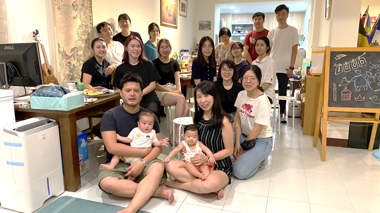 蔡明翰副教授實驗室成員合照